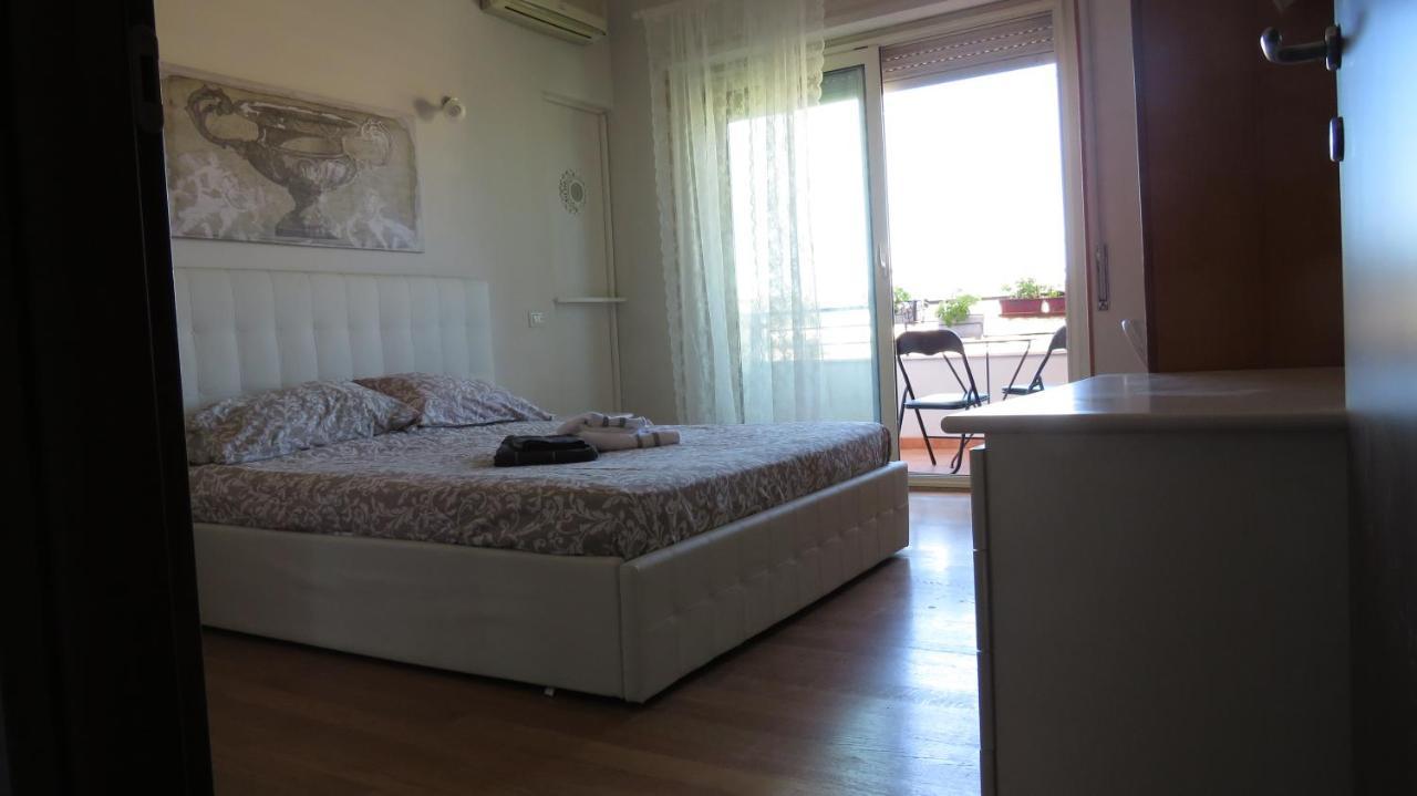Luna Rossa Rooms Cagliari Esterno foto
