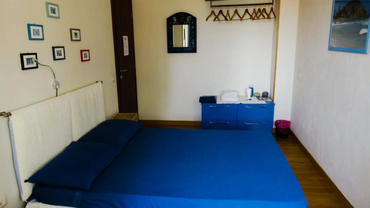 Luna Rossa Rooms Cagliari Esterno foto