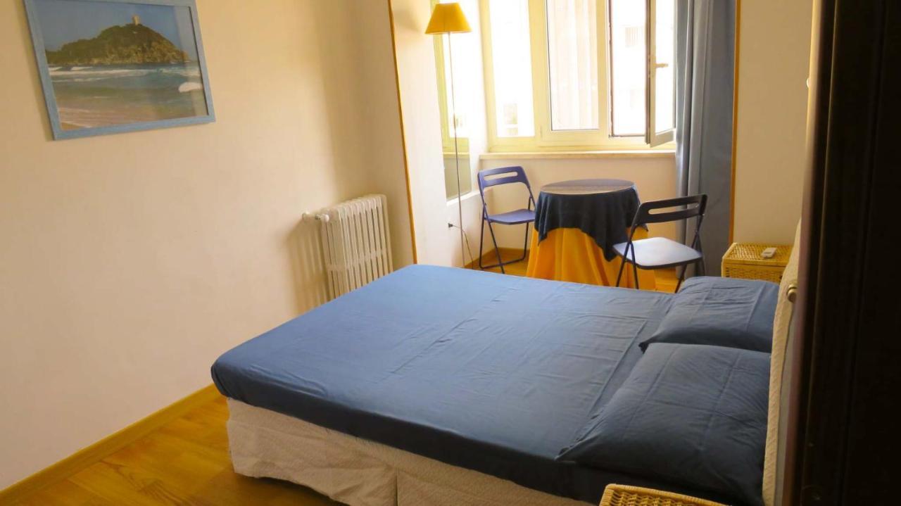 Luna Rossa Rooms Cagliari Esterno foto